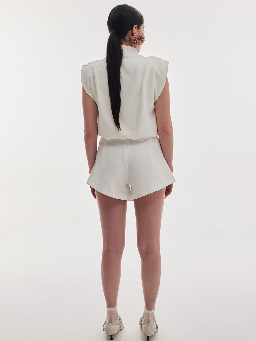 Contour Shorts White