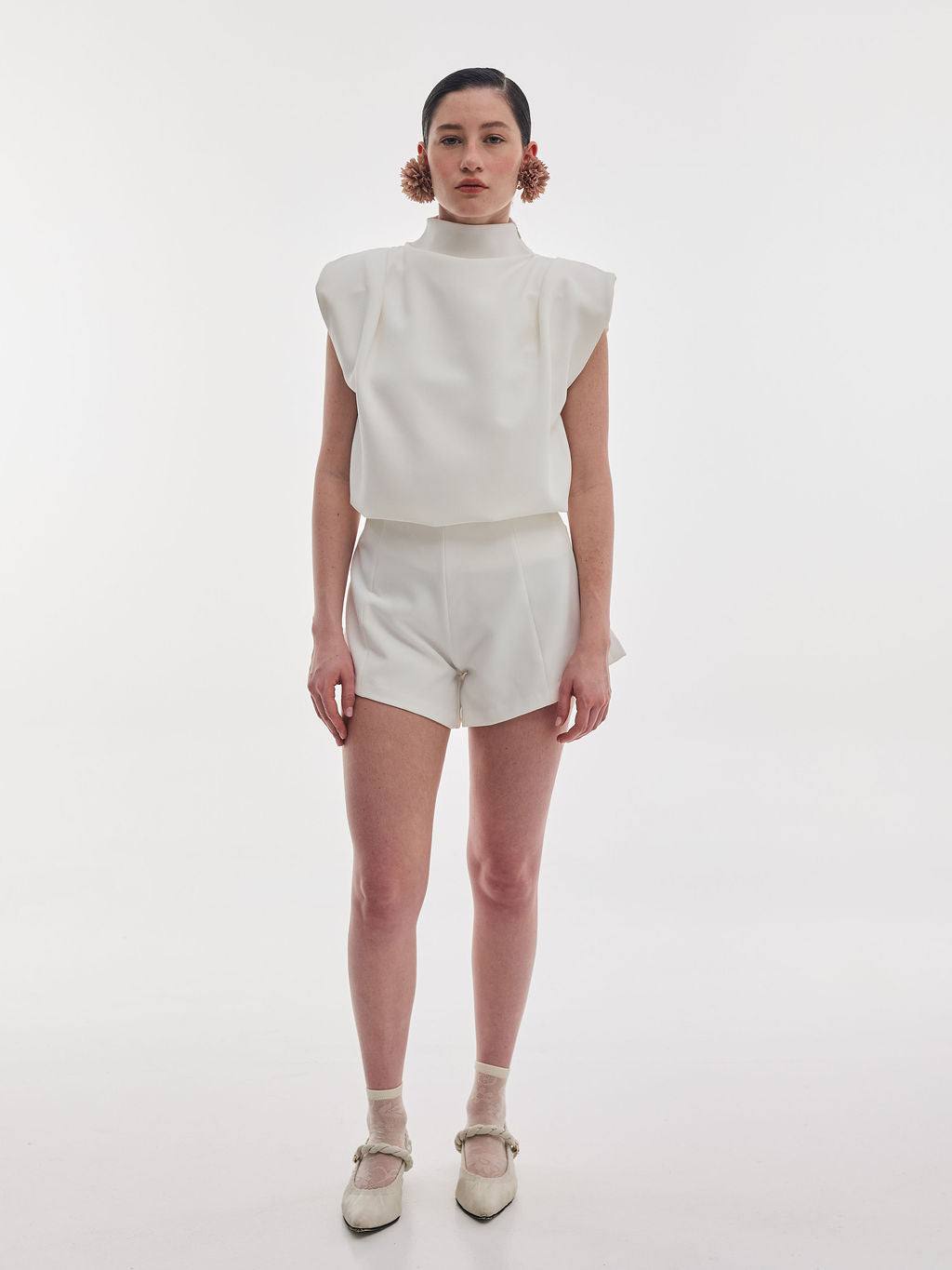 Contour Shorts White